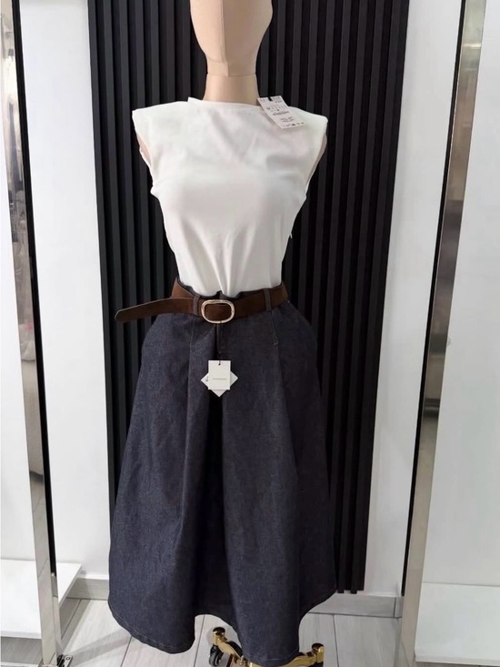 Zara Dresses & Skirts - Classic A-Line Midi Skirt in Dark Denim